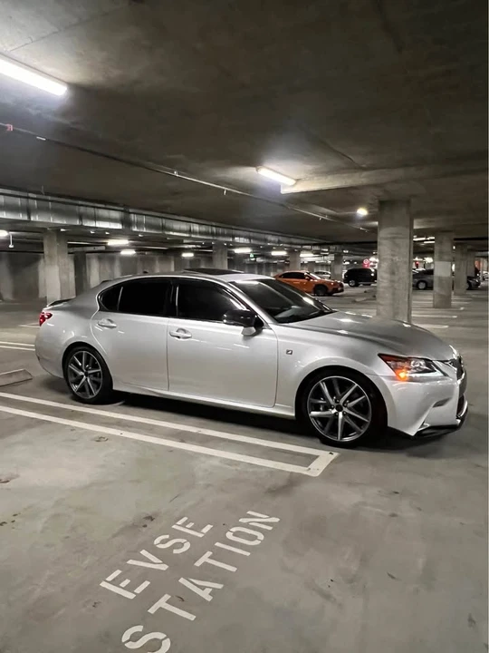 2014 Lexus GS 4th Gen - Image 10 of 19