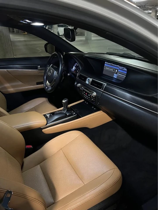 2014 Lexus GS 4th Gen - Image 14 of 19