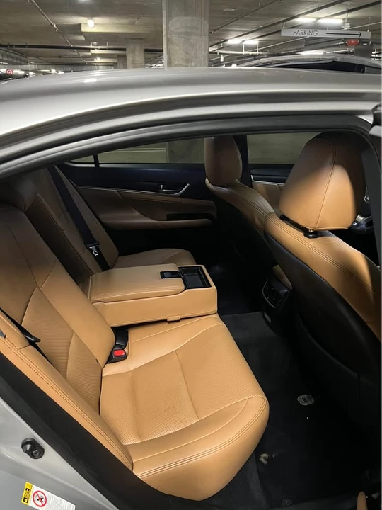 2014 Lexus GS 4th Gen - Image 15 of 19