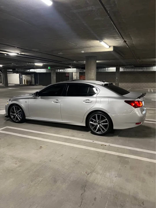 2014 Lexus GS 4th Gen - Image 11 of 19