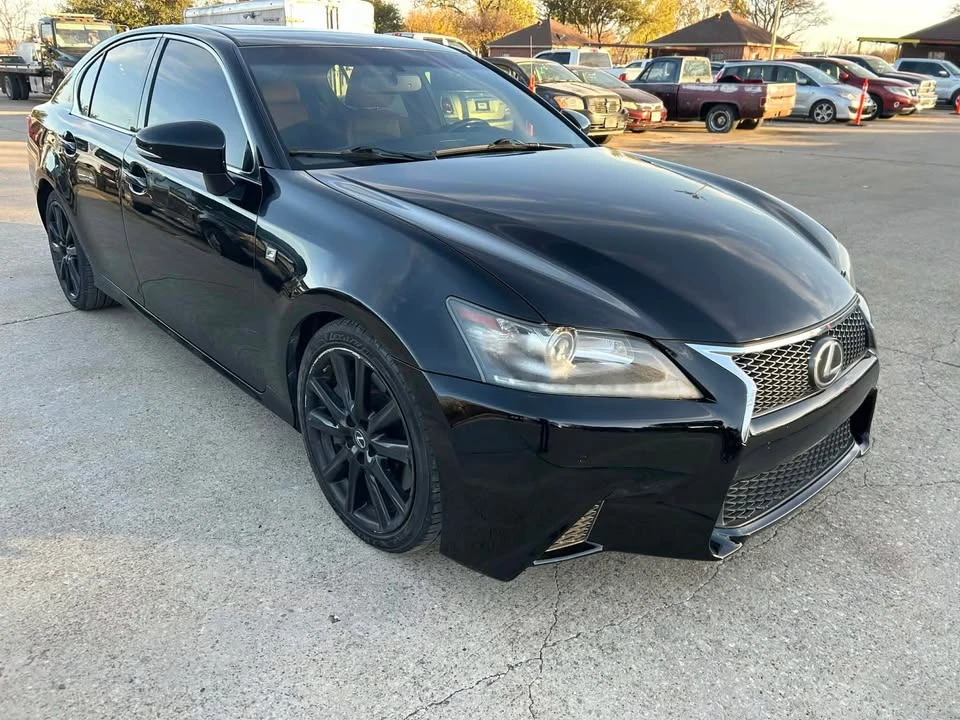 2014 Lexus GS 4th Gen - Image 4 of 15