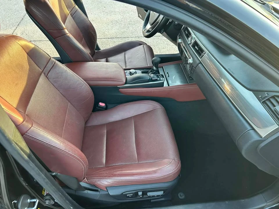 2014 Lexus GS 4th Gen - Image 13 of 15