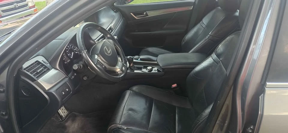 2014 Lexus GS 4th Gen - Image 10 of 13