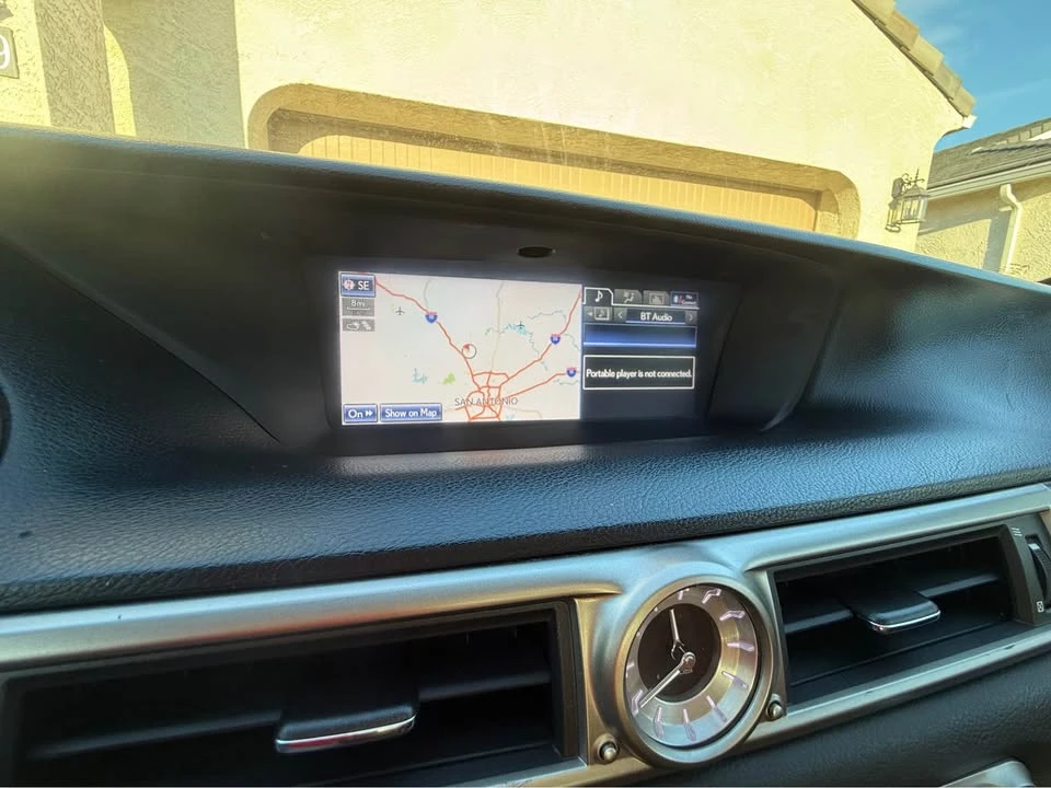 2014 Lexus GS 4th Gen - Image 11 of 16