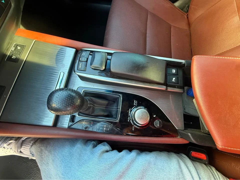 2014 Lexus GS 4th Gen - Image 13 of 16