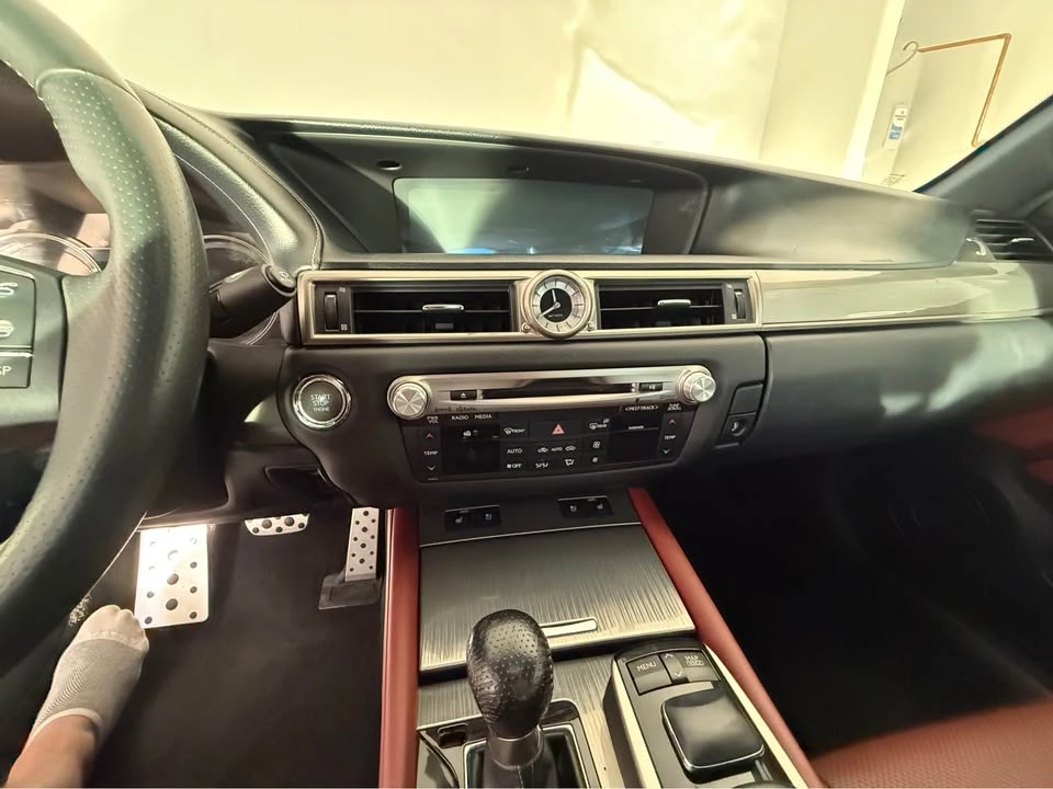 2014 Lexus GS 4th Gen - Image 15 of 20