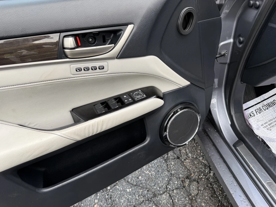 2014 Lexus GS 4th Gen - Image 17 of 20