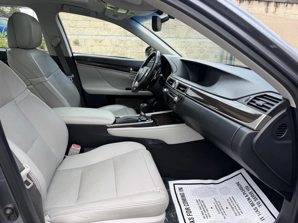 2014 Lexus GS 4th Gen - Image 14 of 20