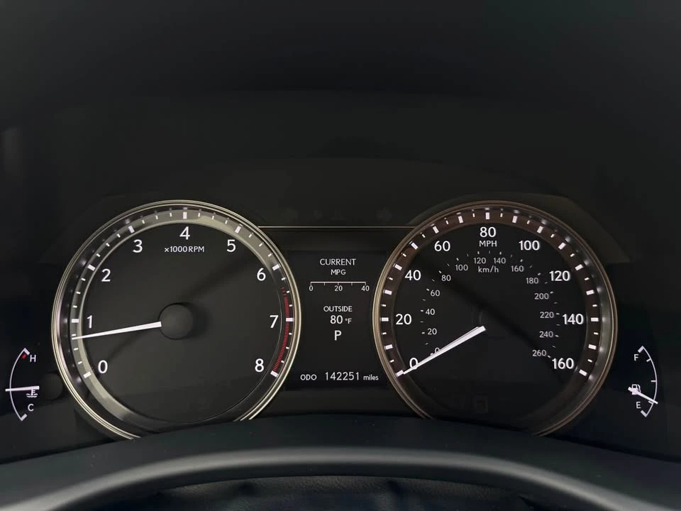 2014 Lexus GS 4th Gen - Image 9 of 19