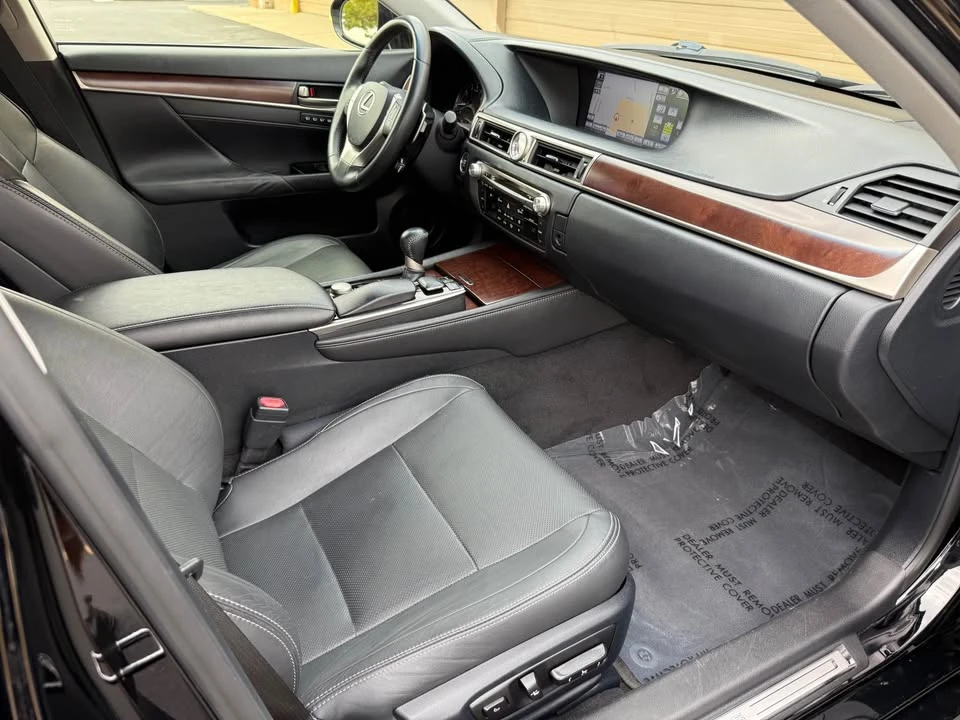 2014 Lexus GS 4th Gen - Image 14 of 19