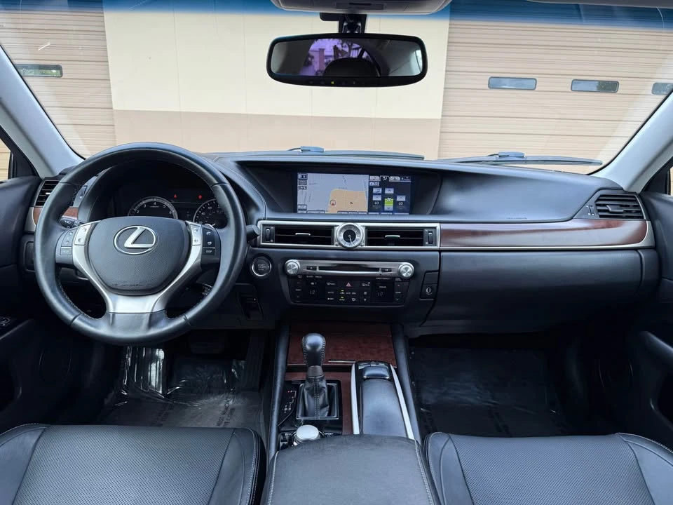 2014 Lexus GS 4th Gen - Image 12 of 19