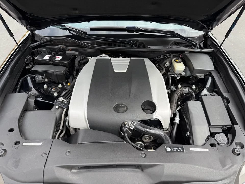 2014 Lexus GS 4th Gen - Image 8 of 19