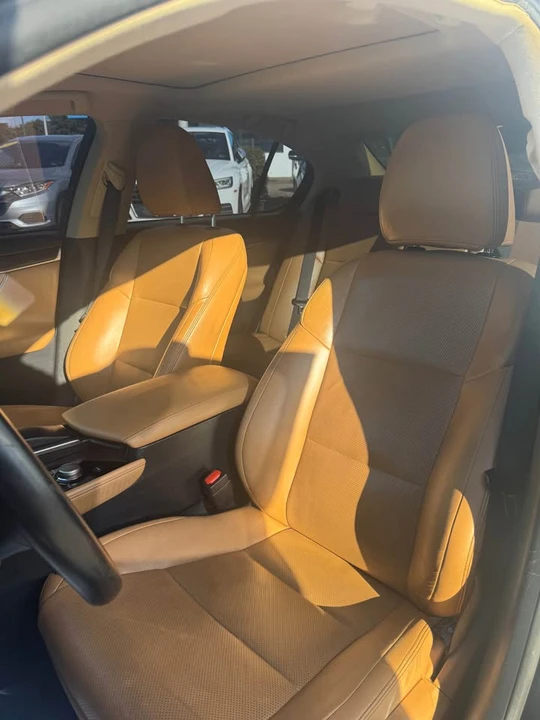 2014 Lexus GS 4th Gen - Image 12 of 19