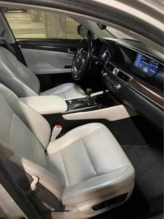 2014 Lexus GS 4th Gen - Image 9 of 20