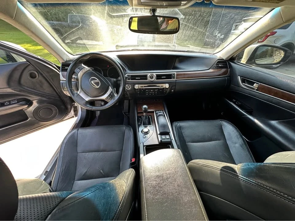 2014 Lexus GS 4th Gen - Image 16 of 20