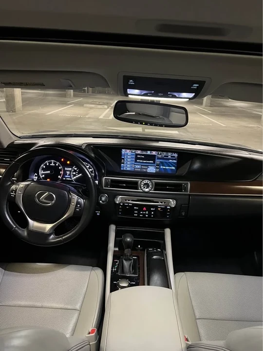 2014 Lexus GS 4th Gen - Image 12 of 20