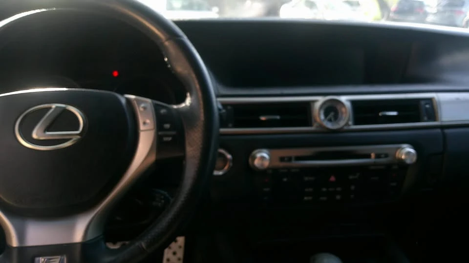 2014 Lexus GS 4th Gen - Image 16 of 18
