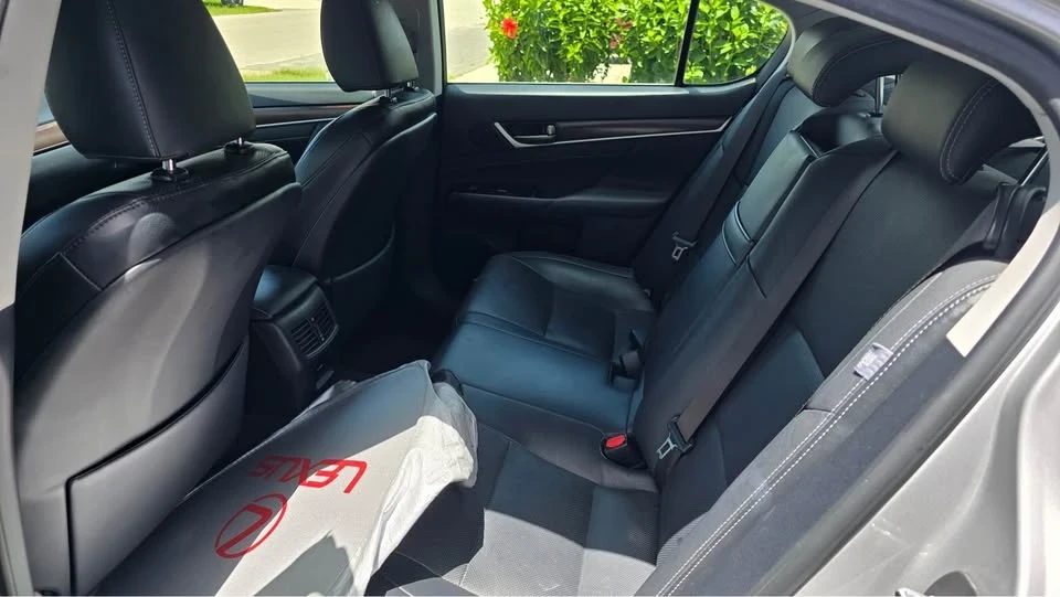 2014 Lexus GS 4th Gen - Image 12 of 15