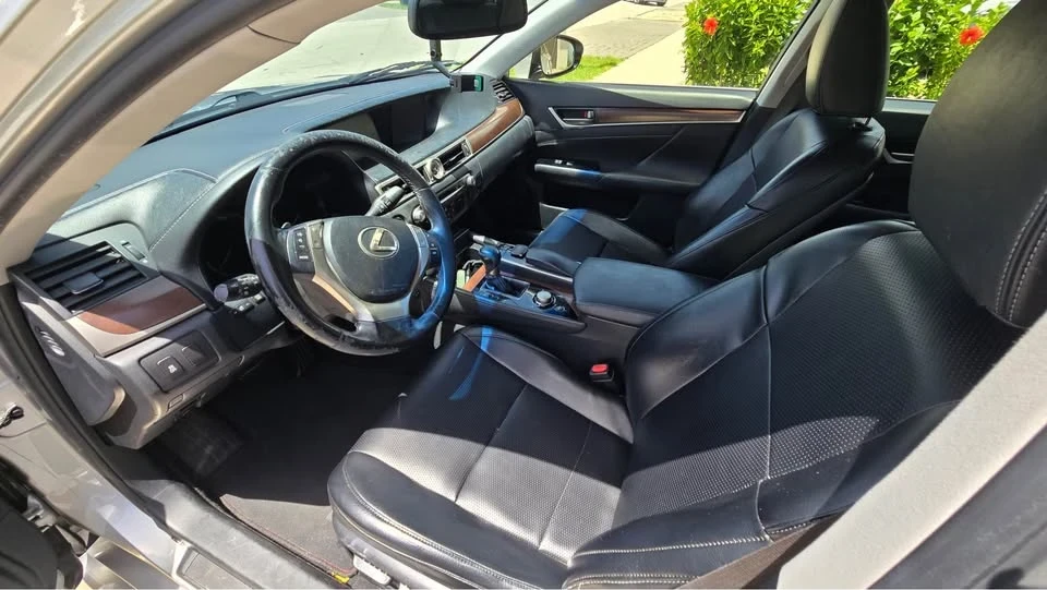 2014 Lexus GS 4th Gen - Image 14 of 15
