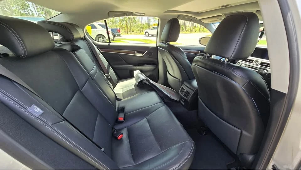 2014 Lexus GS 4th Gen - Image 13 of 15