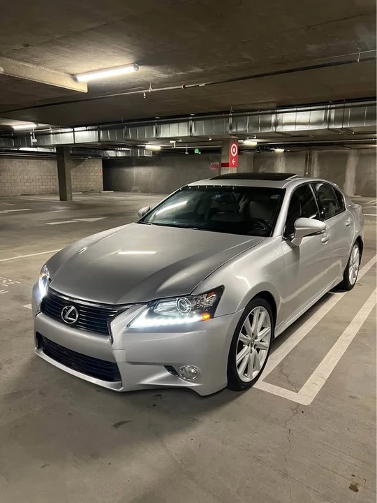 2014 Lexus GS 4th Gen - Image 19 of 20