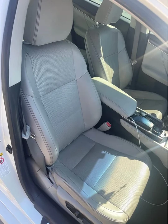 2014 Lexus GS 4th Gen - Image 8 of 11