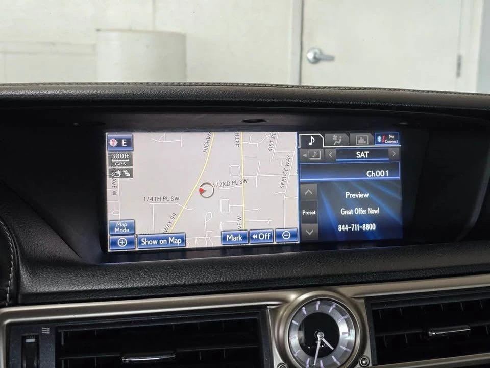 2014 Lexus GS 4th Gen - Image 10 of 20