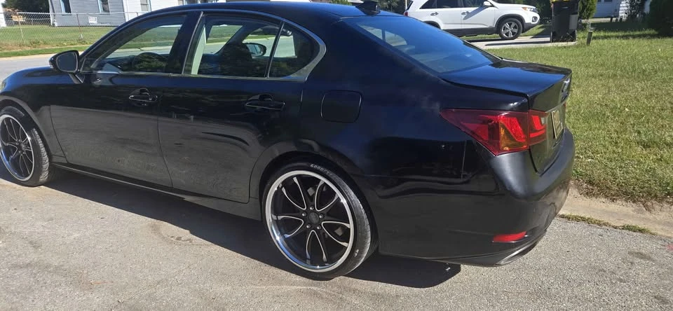 2014 Lexus GS 4th Gen - Image 12 of 16