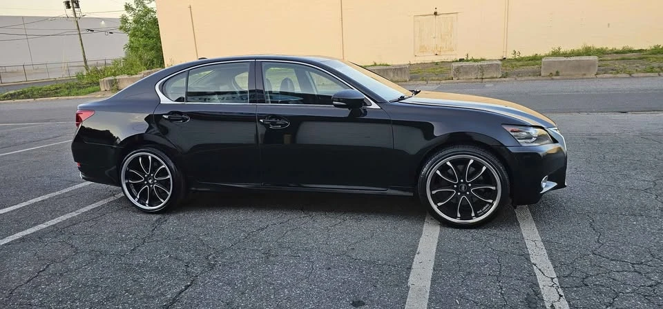 2014 Lexus GS 4th Gen - Image 8 of 16