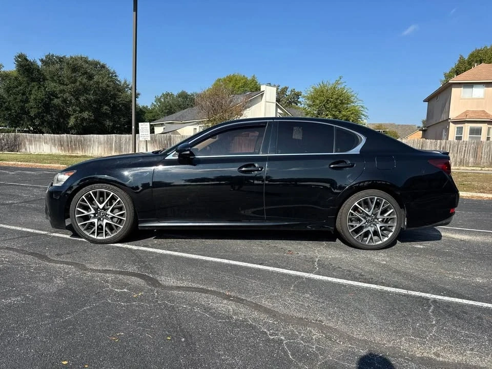 2014 Lexus GS 4th Gen - Image 5 of 16