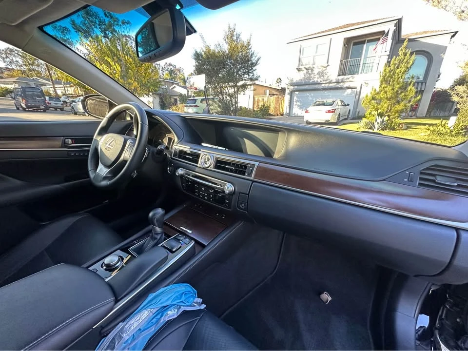2014 Lexus GS 4th Gen - Image 17 of 19
