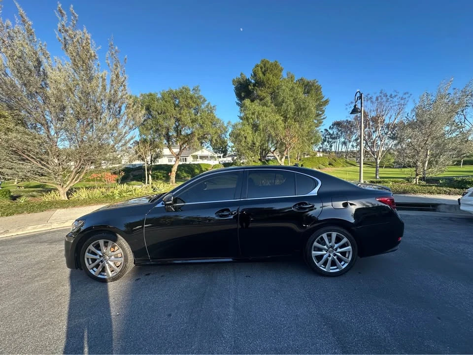 2014 Lexus GS 4th Gen - Image 15 of 19