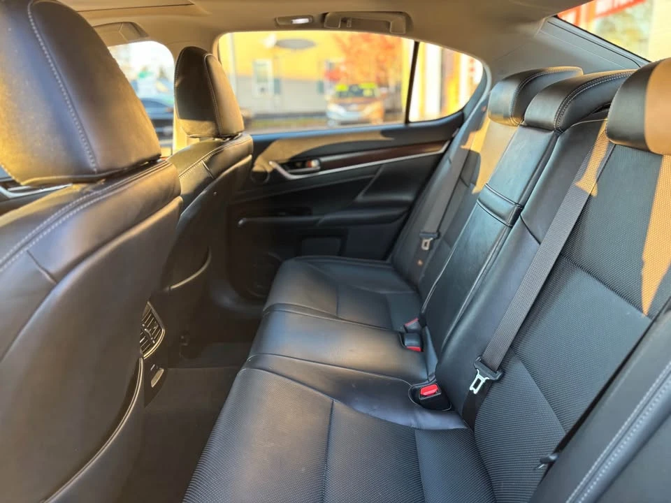2014 Lexus GS 4th Gen - Image 9 of 15