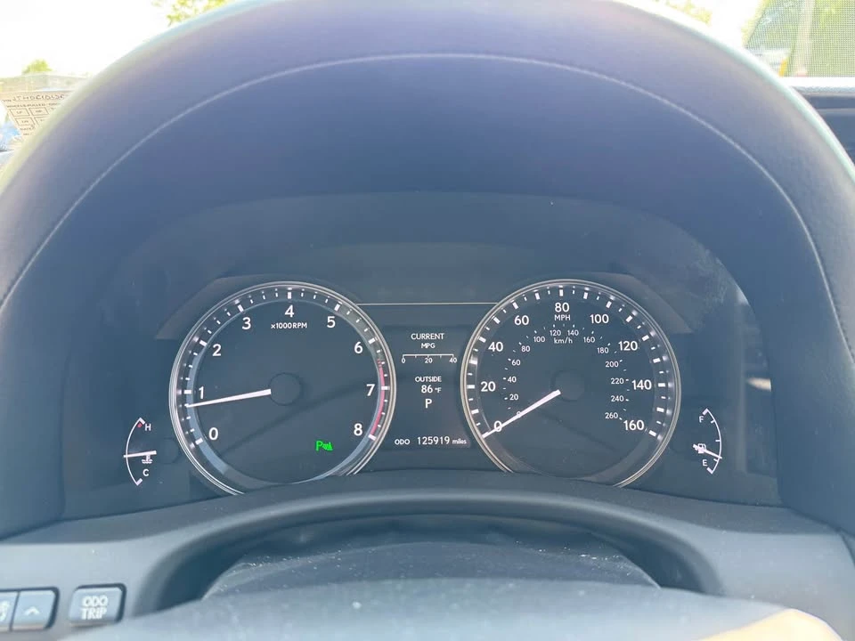 2014 Lexus GS 4th Gen - Image 11 of 15