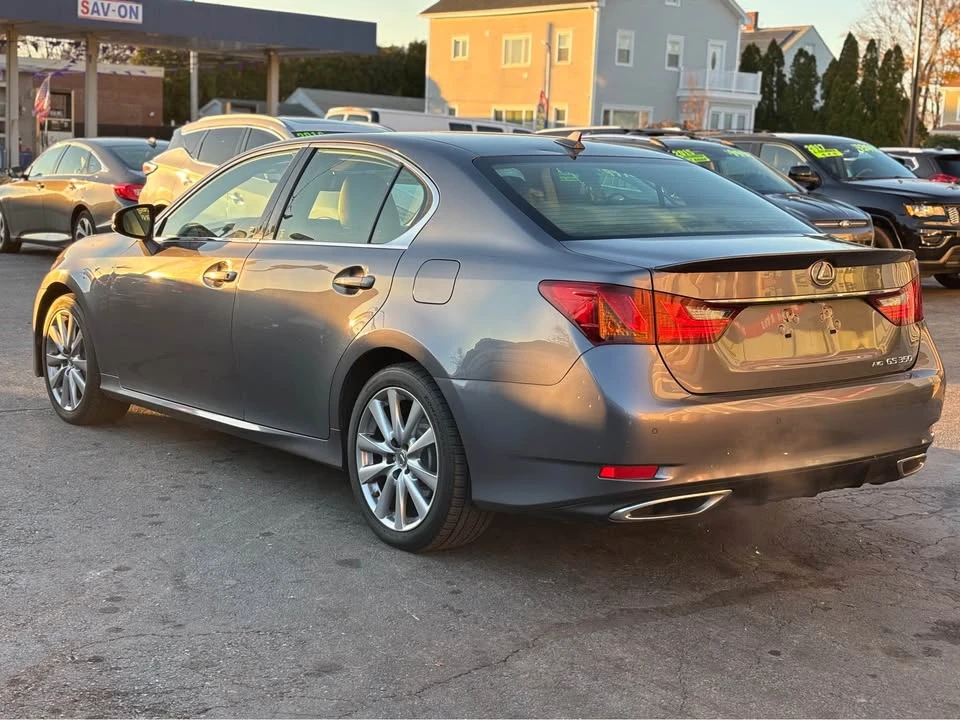 2014 Lexus GS 4th Gen - Image 5 of 15