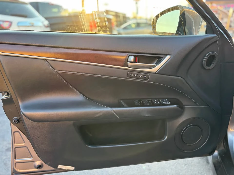 2014 Lexus GS 4th Gen - Image 6 of 15
