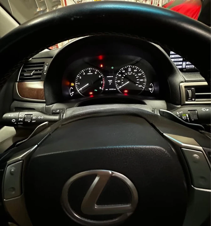 2014 Lexus GS 4th Gen - Image 13 of 15
