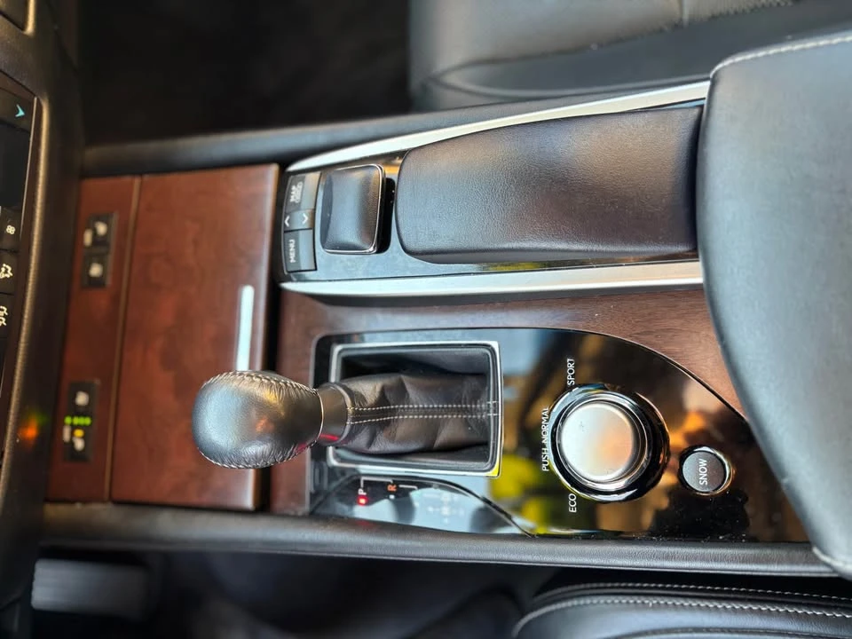 2014 Lexus GS 4th Gen - Image 15 of 15