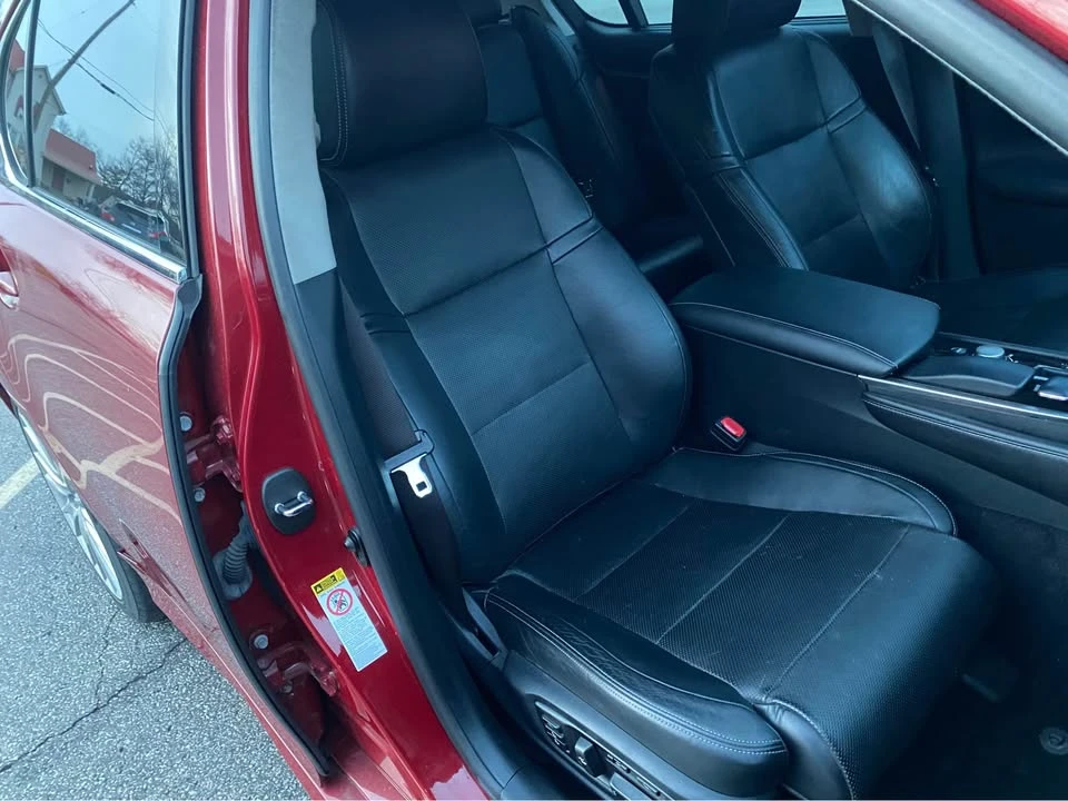2014 Lexus GS 4th Gen - Image 14 of 20