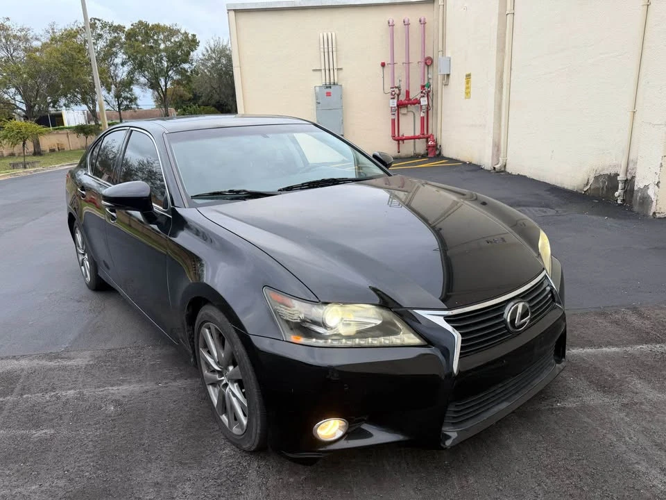 2014 Lexus GS 4th Gen - Image 2 of 9