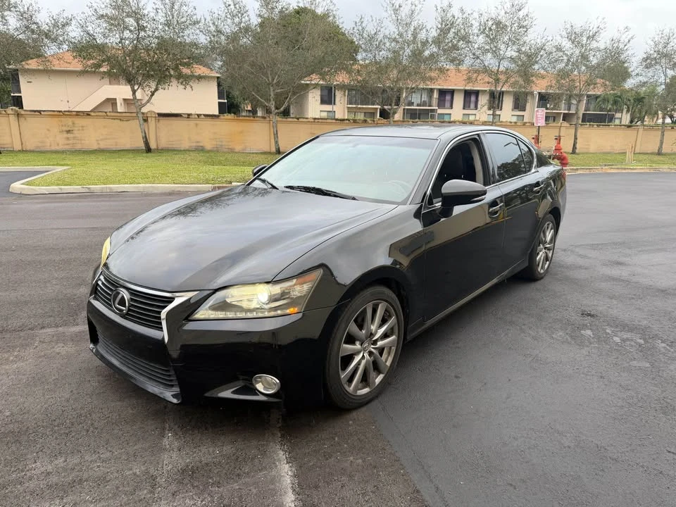2014 Lexus GS 4th Gen - Image 6 of 9