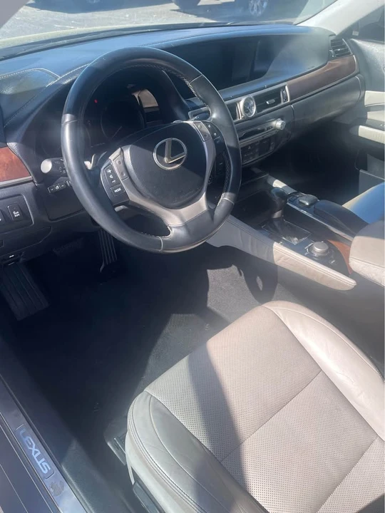 2014 Lexus GS 4th Gen - Image 3 of 4