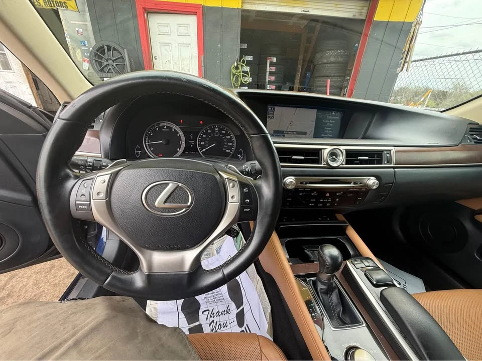 2014 Lexus GS 4th Gen - Image 7 of 11