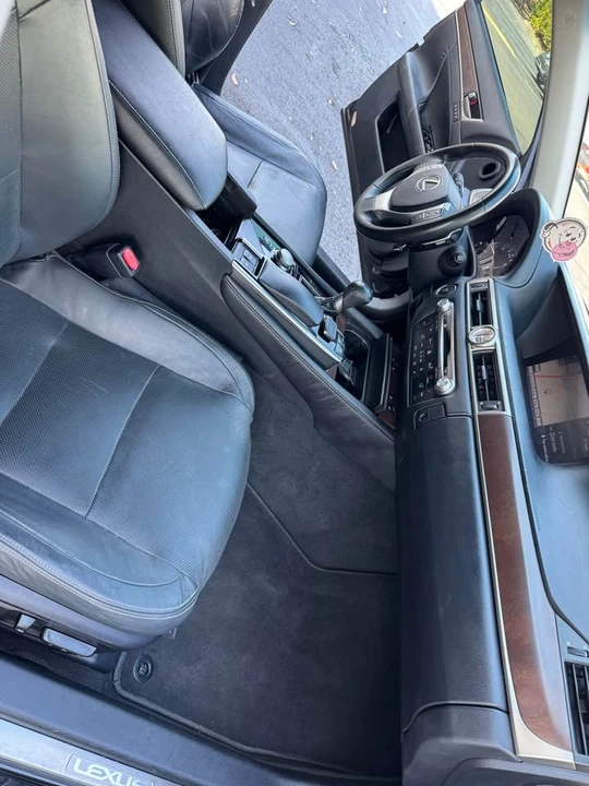 2014 Lexus GS 4th Gen - Image 16 of 18