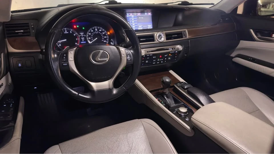 2014 Lexus GS 4th Gen - Image 11 of 14