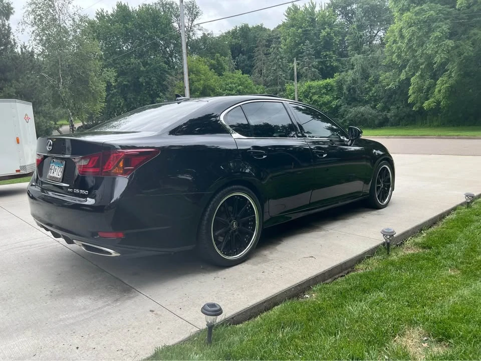 2014 Lexus GS 4th Gen - Image 2 of 3