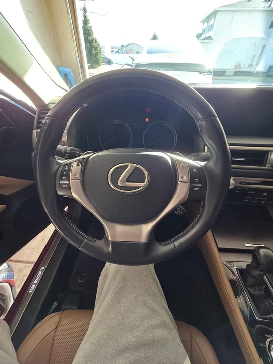 2014 Lexus GS 4th Gen - Image 10 of 20