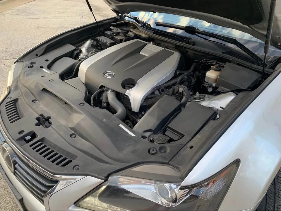 2014 Lexus GS 4th Gen - Image 6 of 15
