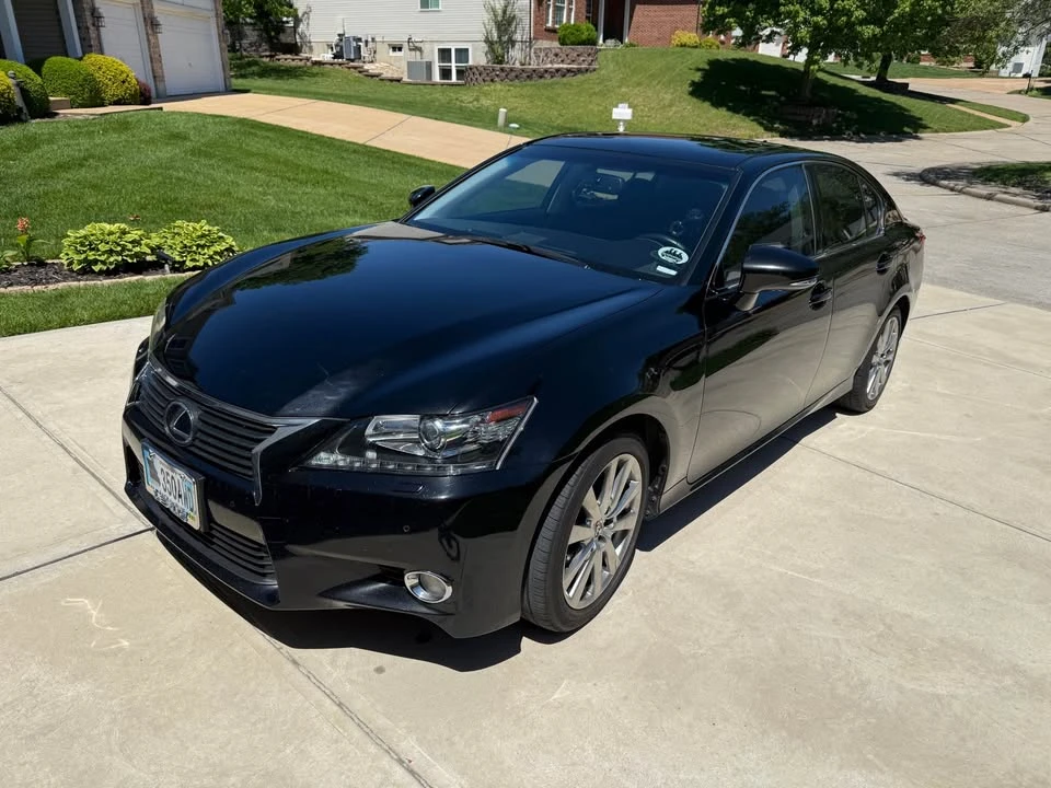 2014 Lexus GS 4th Gen - Image 2 of 5