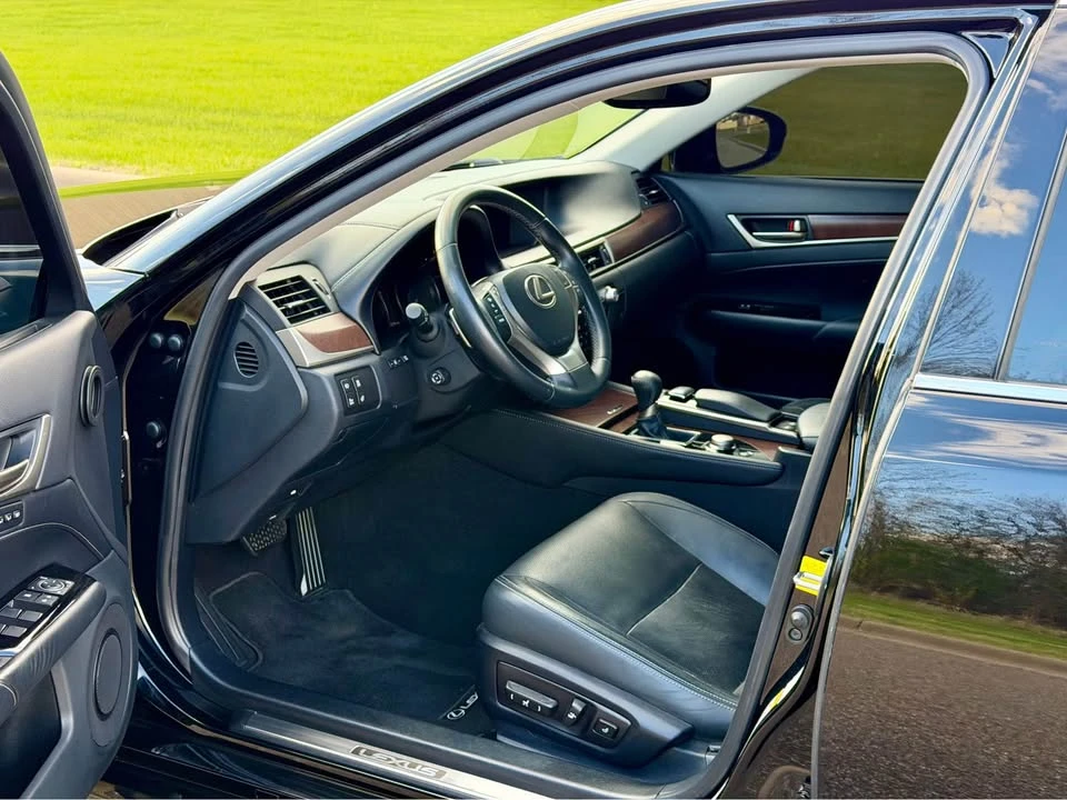 2014 Lexus GS 4th Gen - Image 9 of 20